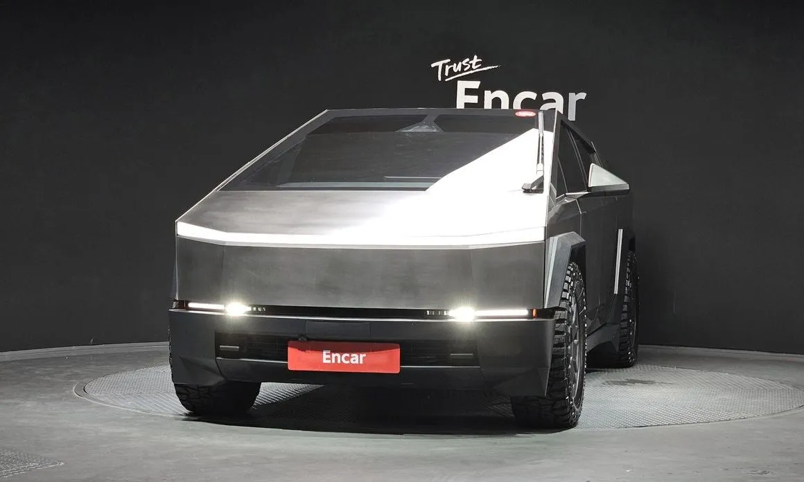 Tesla Cybertruck — фото 3