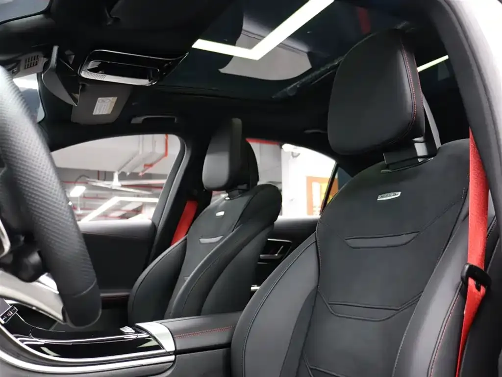 Mercedes-Benz C-Class AMG 2025 из CN, фото 5
