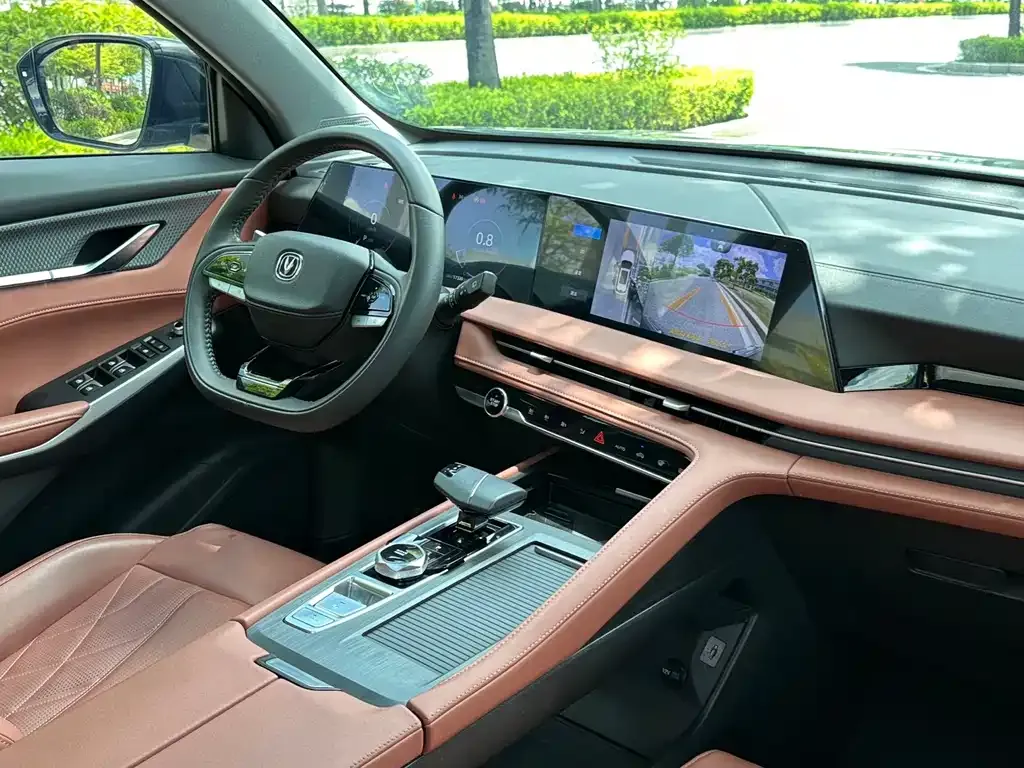 Changan CS75PLUS — фото 3