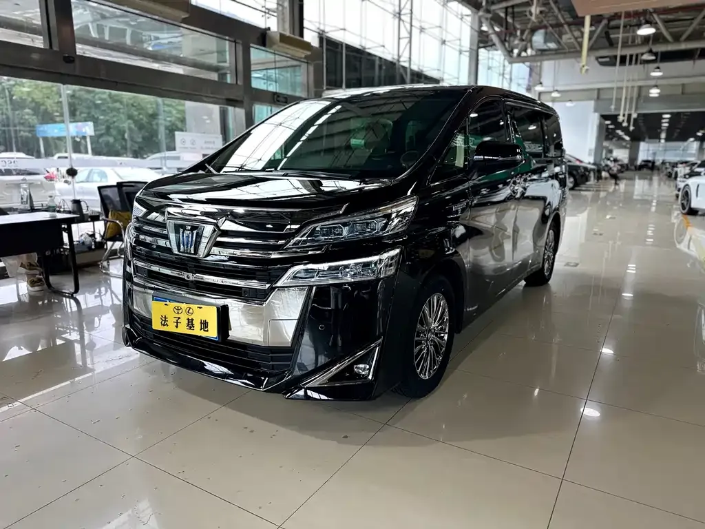 Toyota Vellfire — фото 10