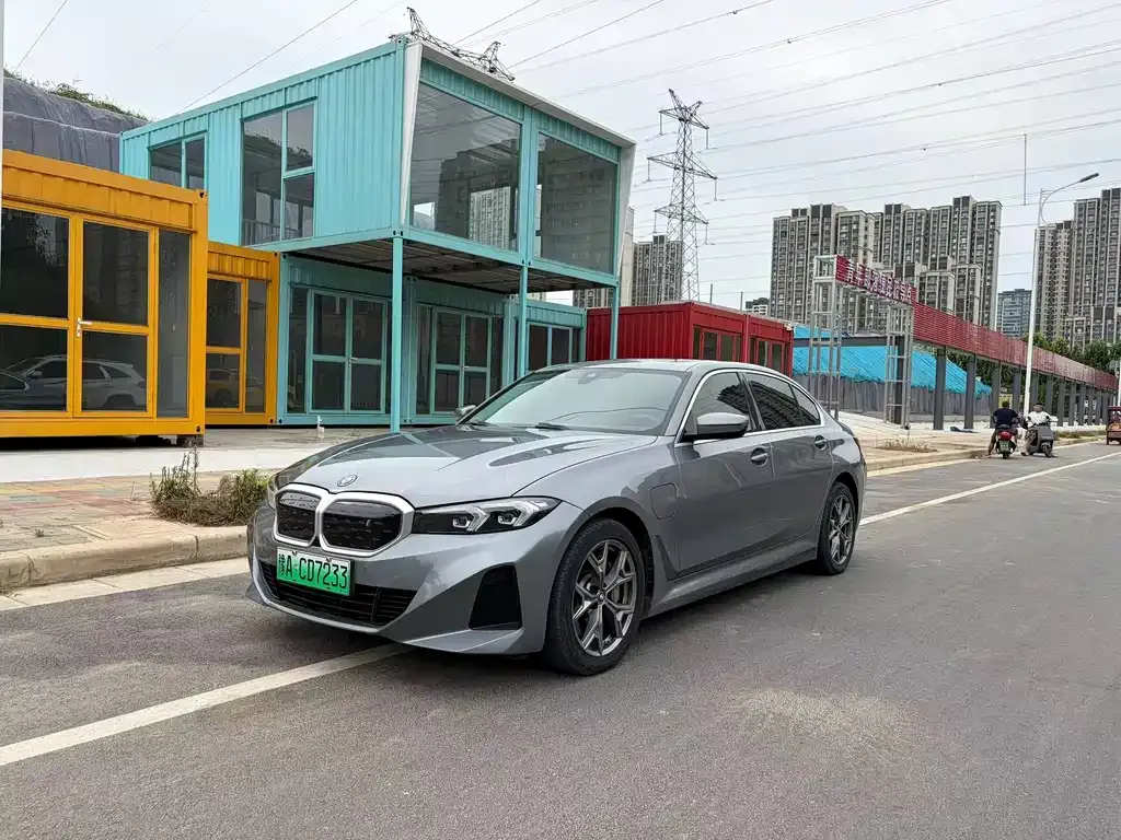 BMW i3 — фото 1
