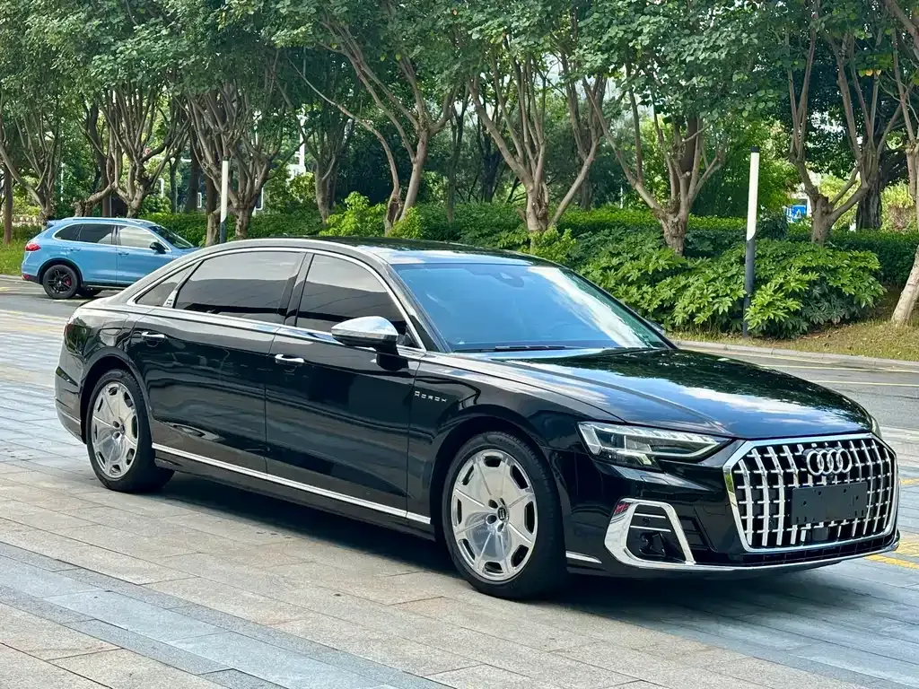 Audi A8 — фото 10
