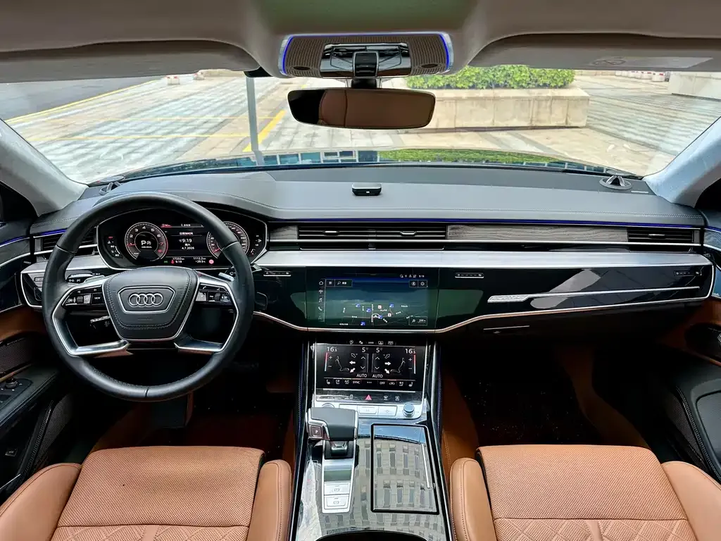 Audi A8 — фото 9