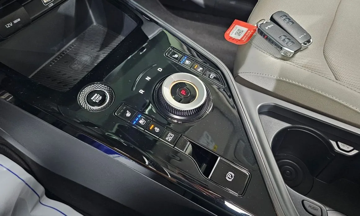 Kia Niro — фото 10