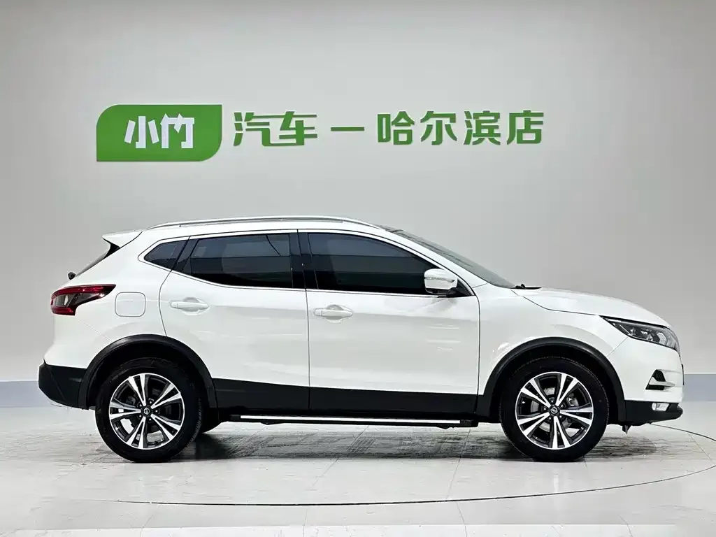 Nissan Qashqai — фото 7