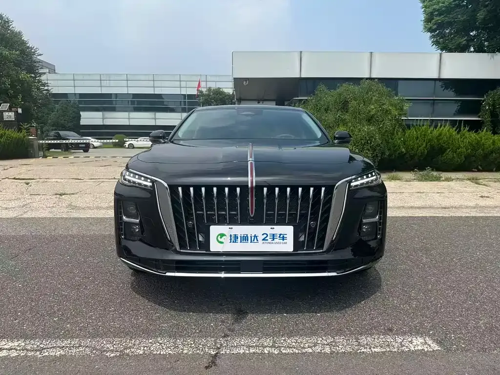 Hongqi H5 PHEV — фото 8
