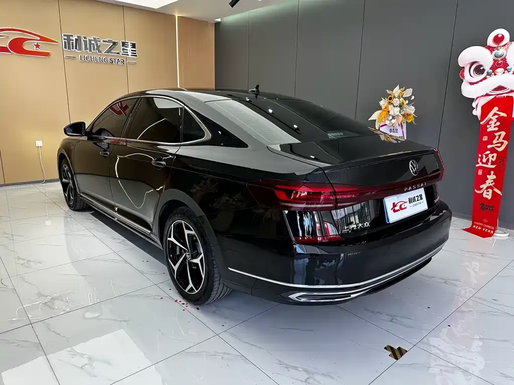 Volkswagen Passat — фото 3