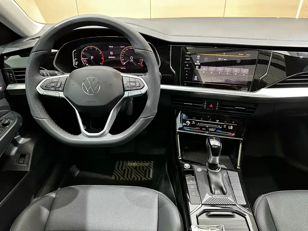 Volkswagen Passat — фото 4