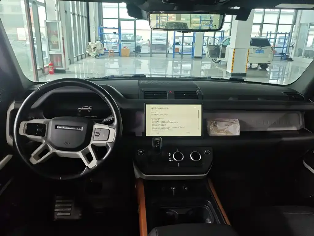 Land Rover Defender — фото 4