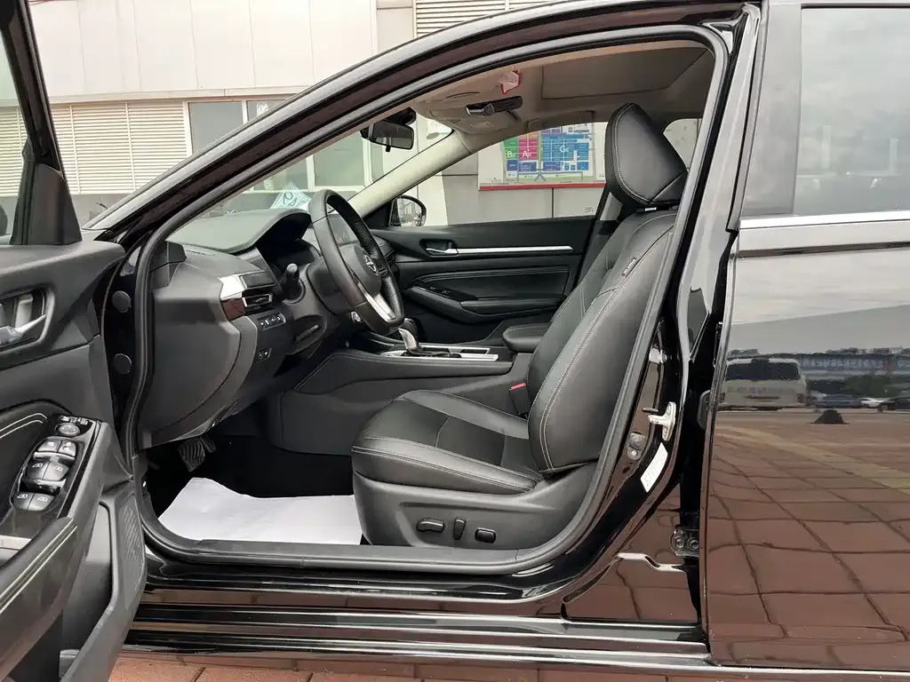 Nissan Teana — фото 3