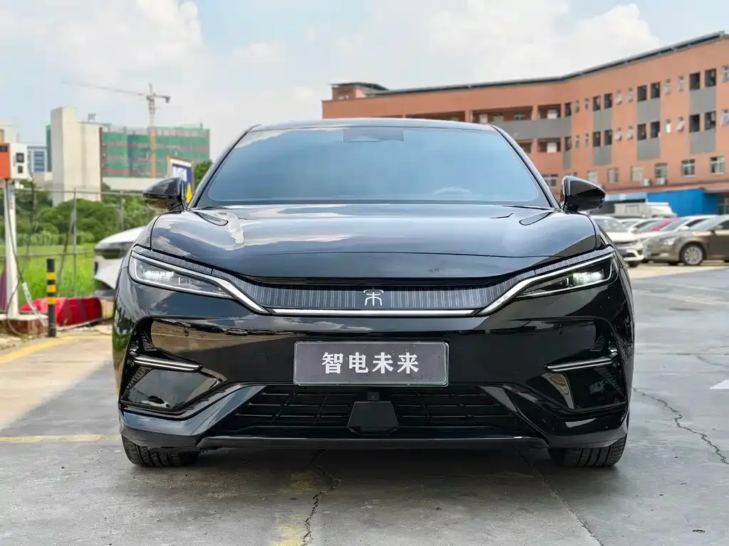 BYD L EV — фото 10
