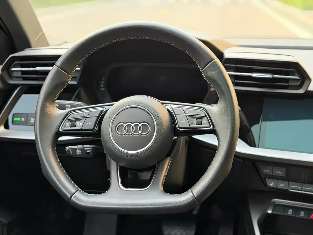 Audi A3 — фото 2