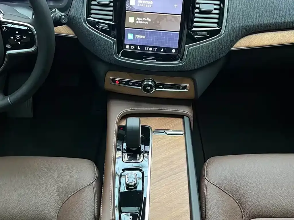 Volvo XC90 — фото 3