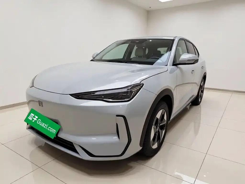 Geely Galaxy E5