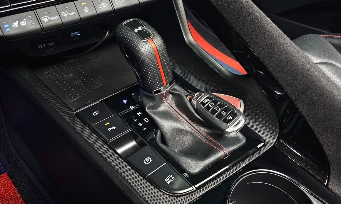 Hyundai AVANTE — фото 4