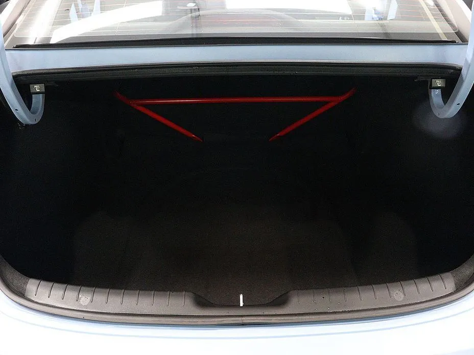 Hyundai AVANTE — фото 4