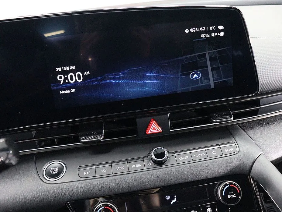 Hyundai AVANTE — фото 2