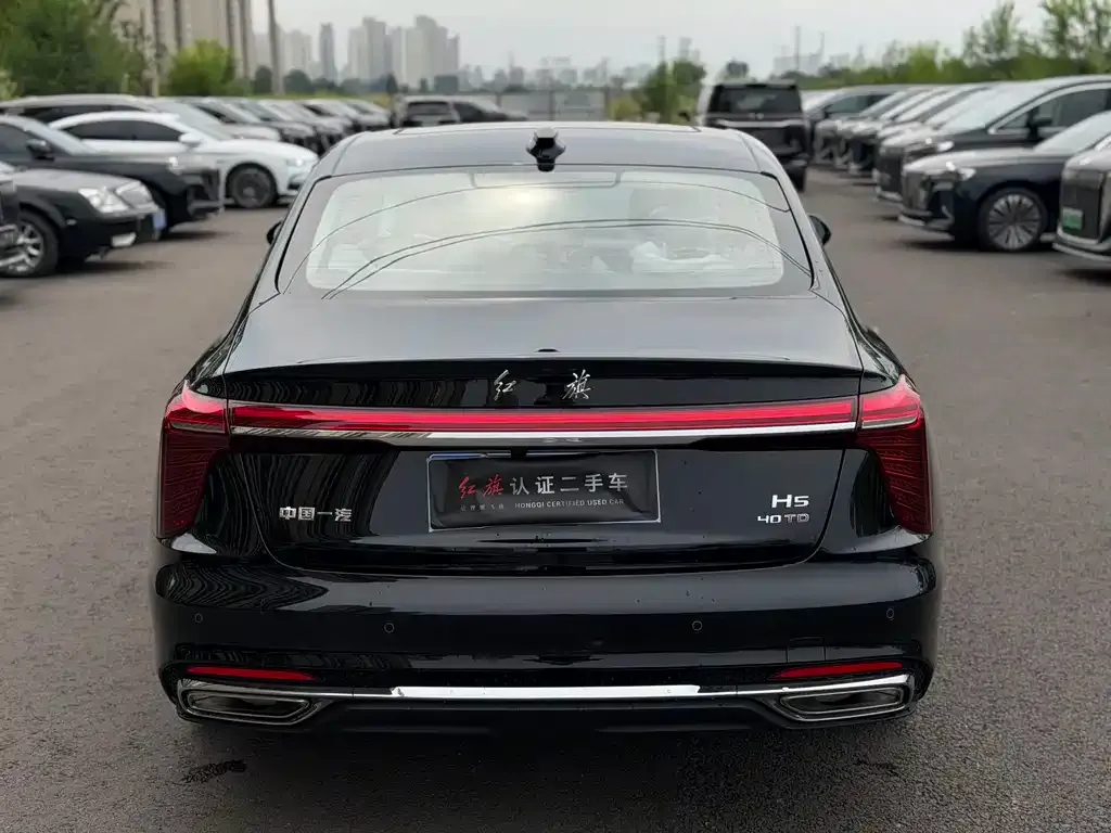Hongqi H5 — фото 10