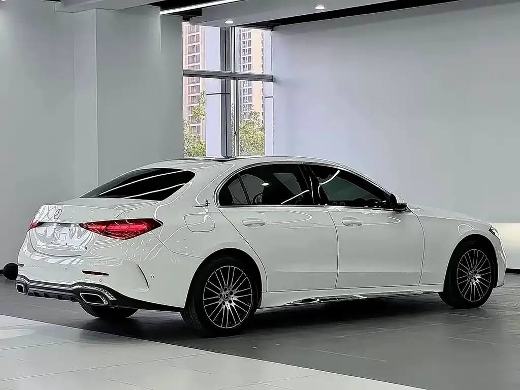 Mercedes-Benz C-Class — фото 4