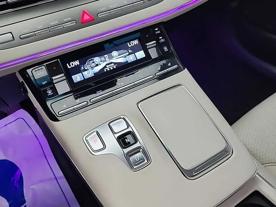 Hyundai Grandeur — фото 4