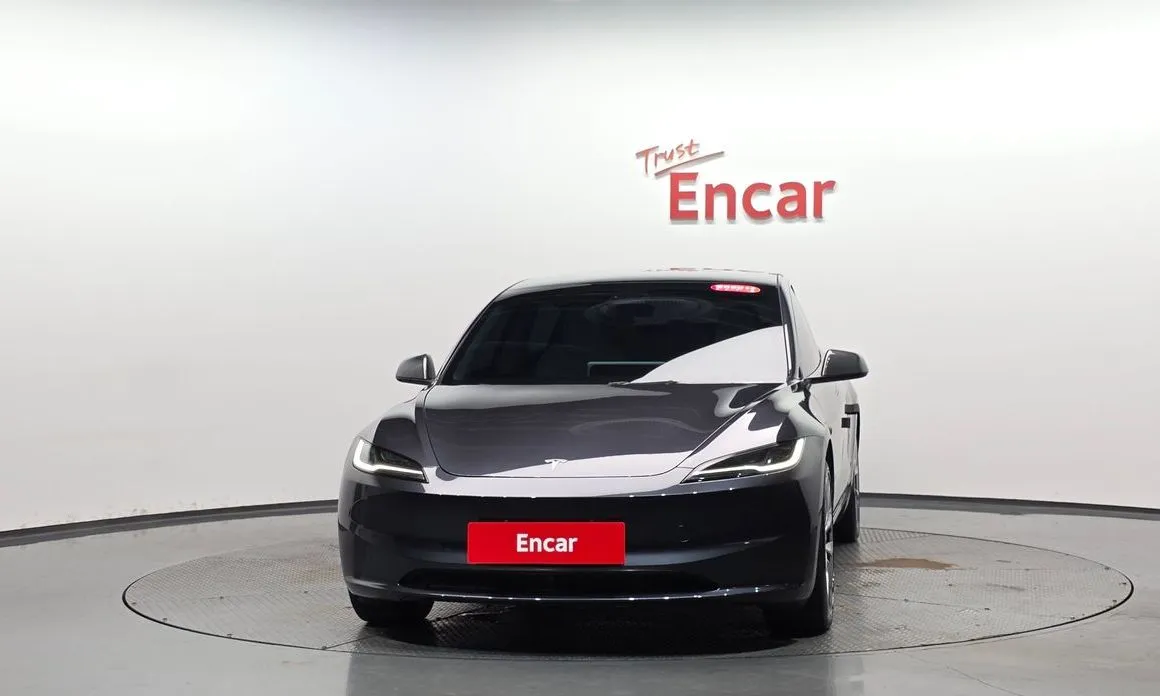 Tesla Model 3 — фото 5