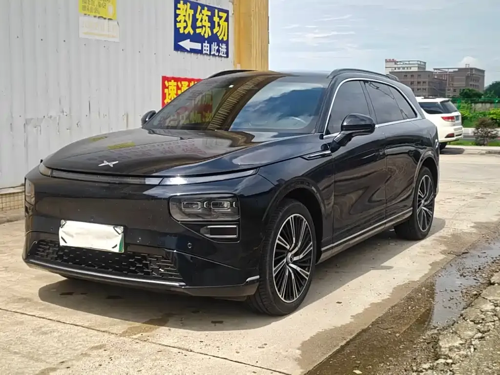 XPeng G9