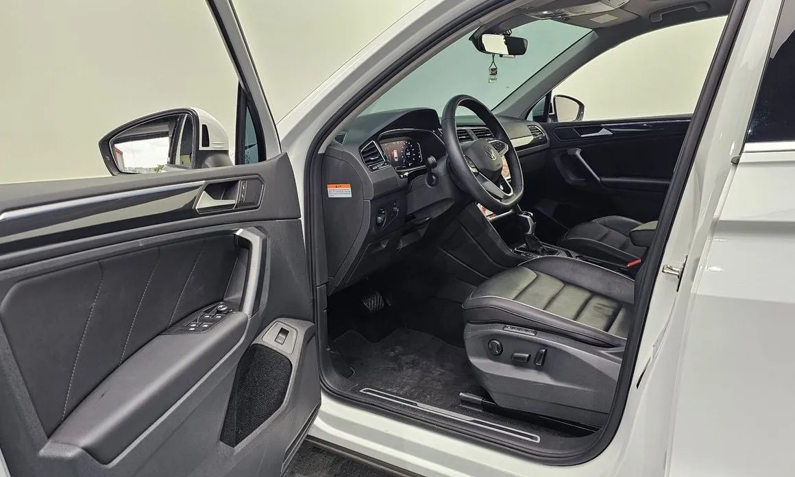 Volkswagen Tiguan — фото 7