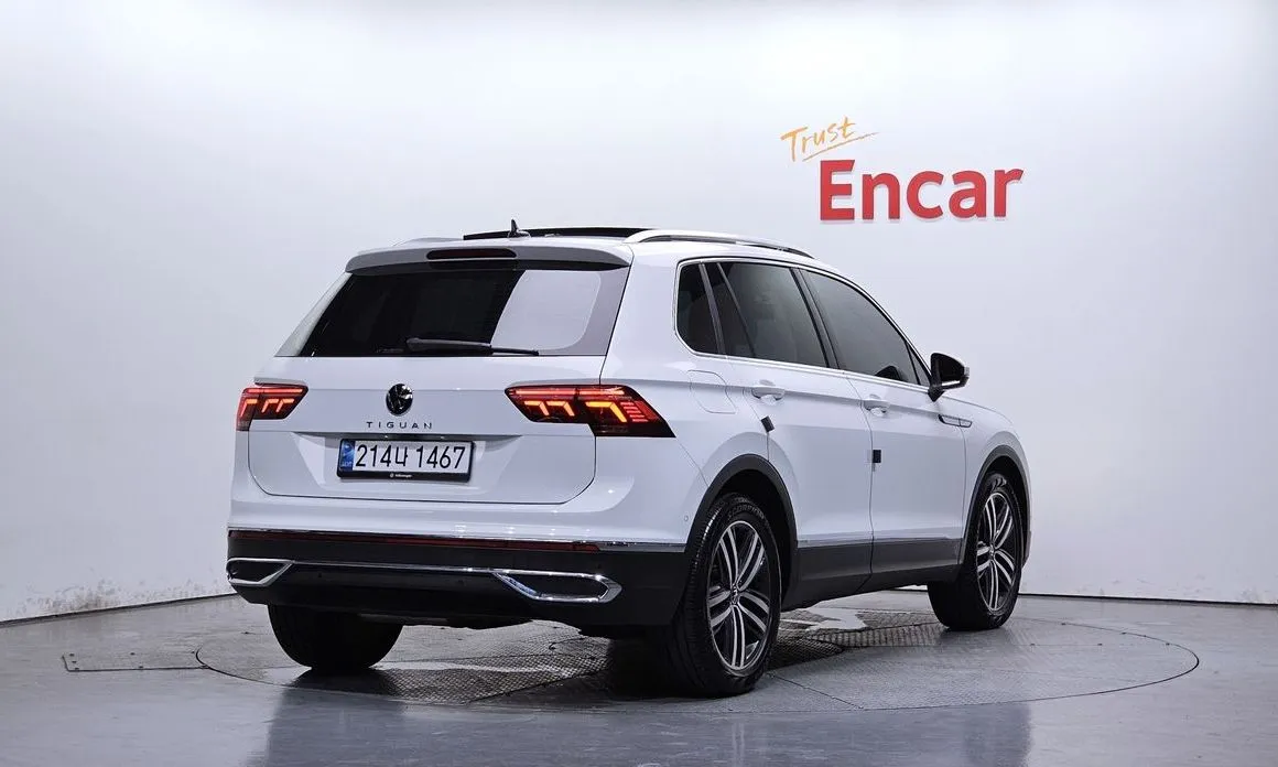 Volkswagen Tiguan — фото 4