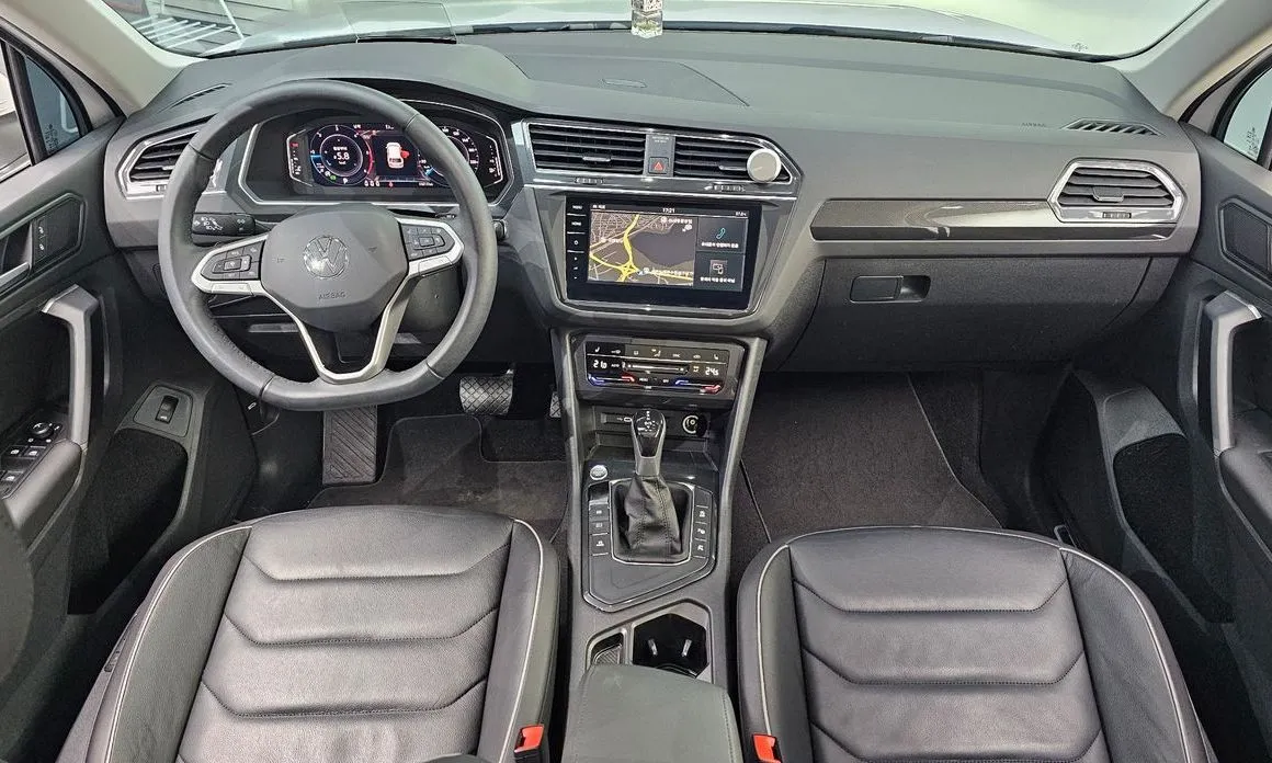 Volkswagen Tiguan — фото 8