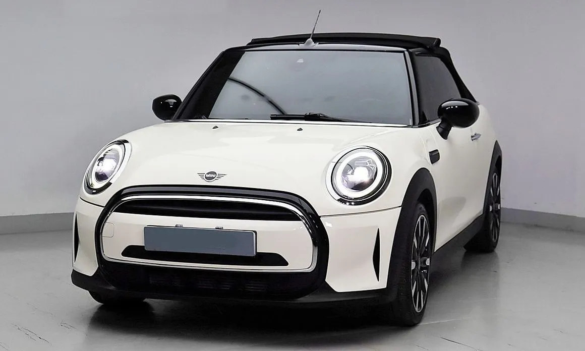 Mini Cooper Convertible 2022 из KR, фото 9