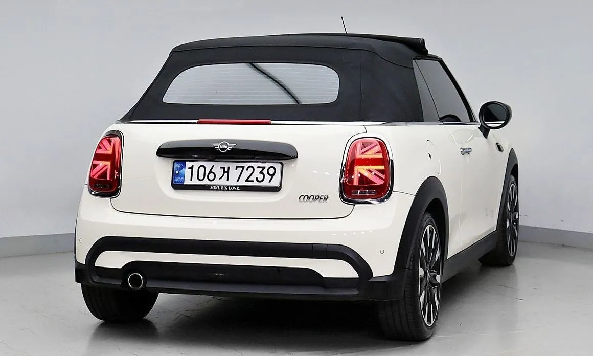 Mini Cooper Convertible 2022 из KR, фото 2
