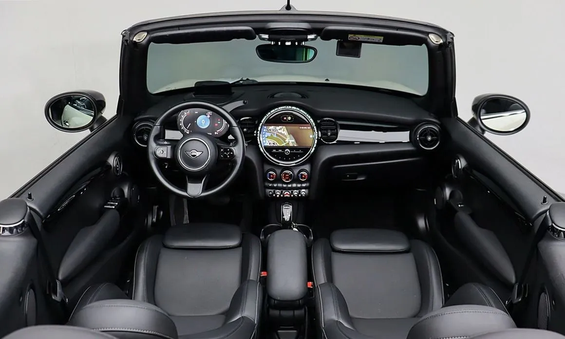 Mini Cooper Convertible 2022 из KR, фото 6