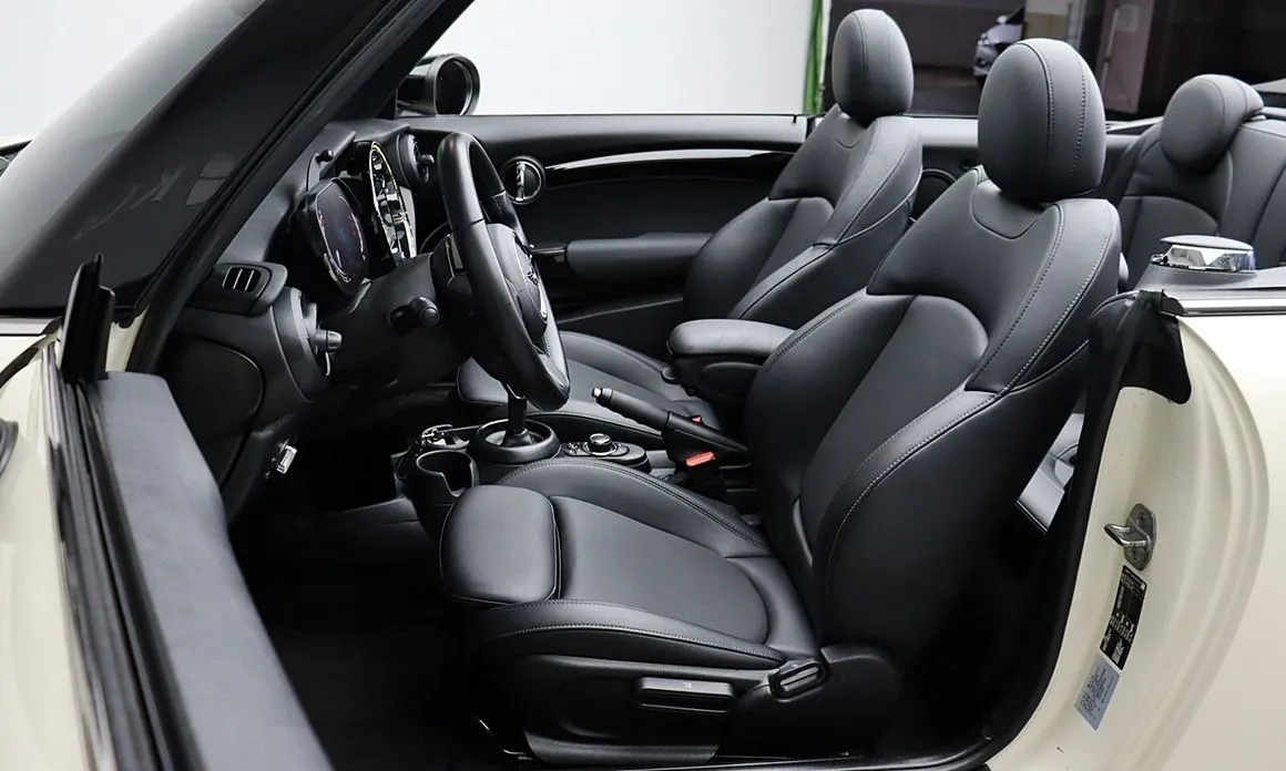 Mini Cooper Convertible 2022 из KR, фото 10