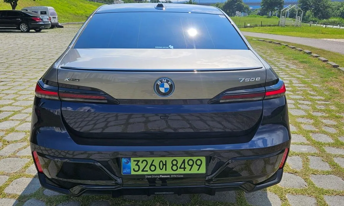 BMW 7-Series 2025 из KR, фото 5