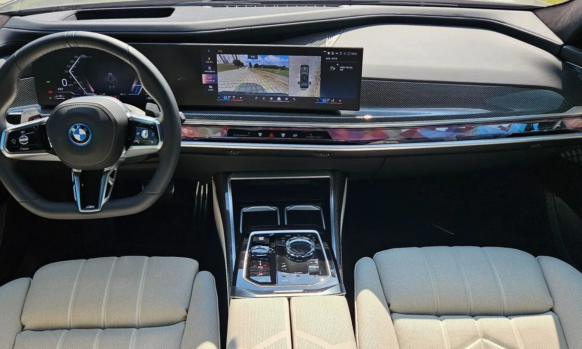 BMW 7-Series 2025 из KR, фото 4