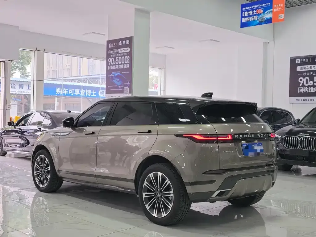 Land Rover Evoque — фото 8