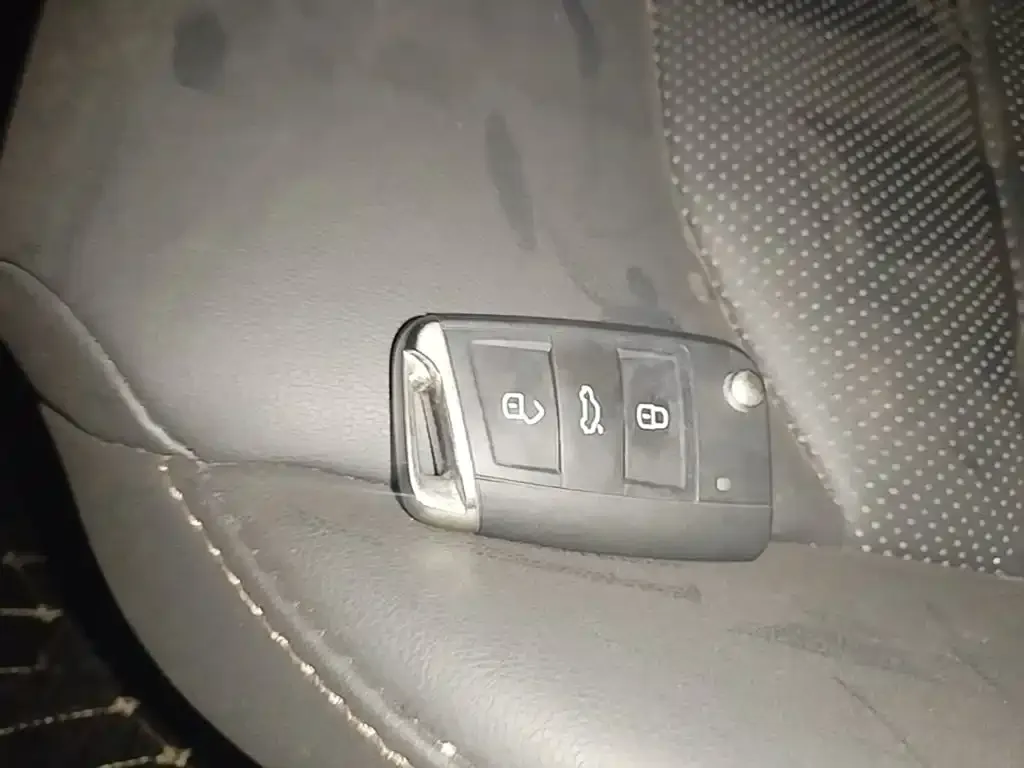 Volkswagen Tharu — фото 3