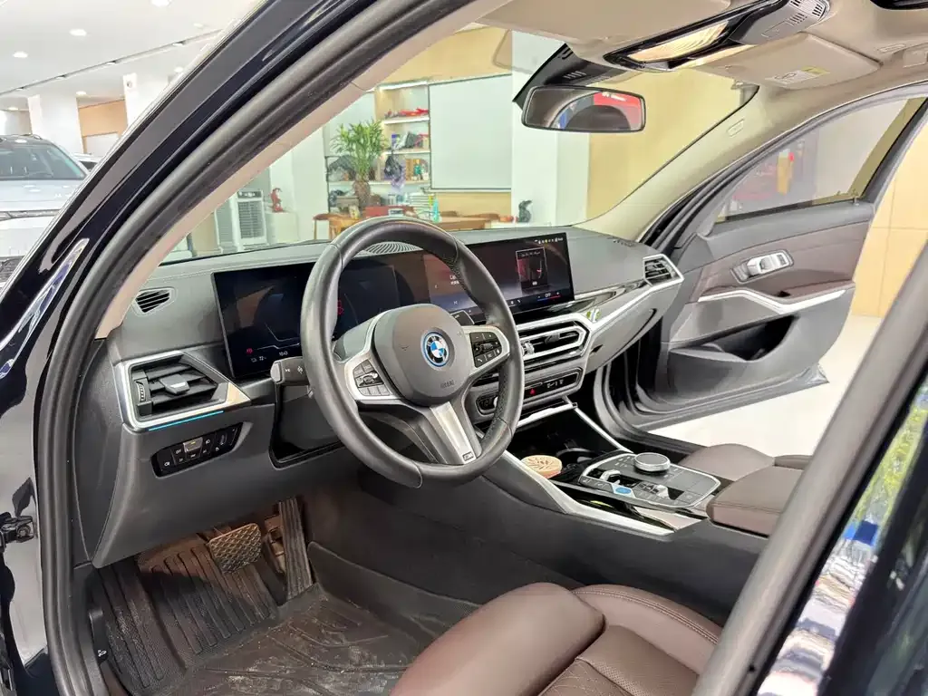 BMW i3 — фото 5