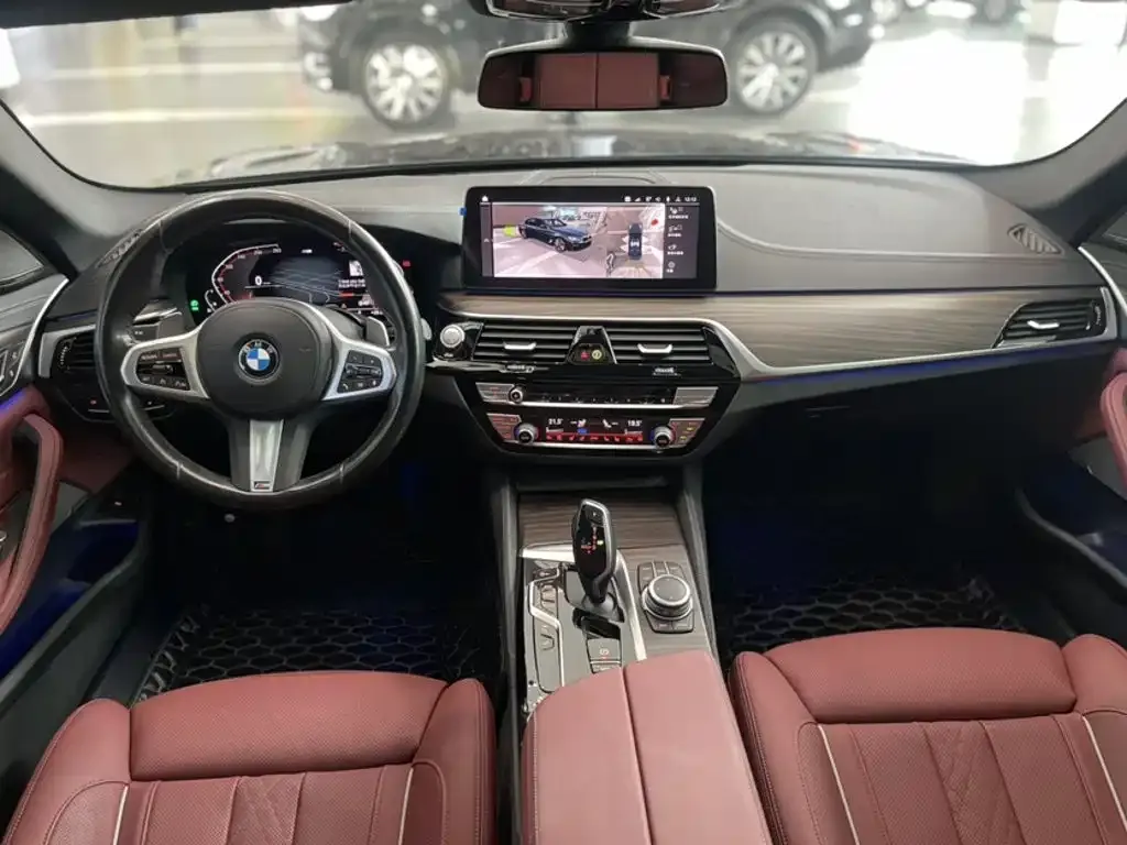 BMW 5 Series — фото 10