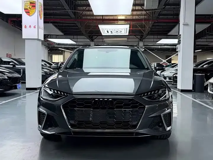 Audi A4L 2022 из CN, фото 8