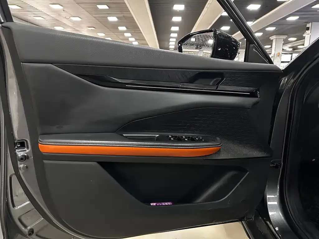 Changan UNI-V 2024 из CN, фото 5