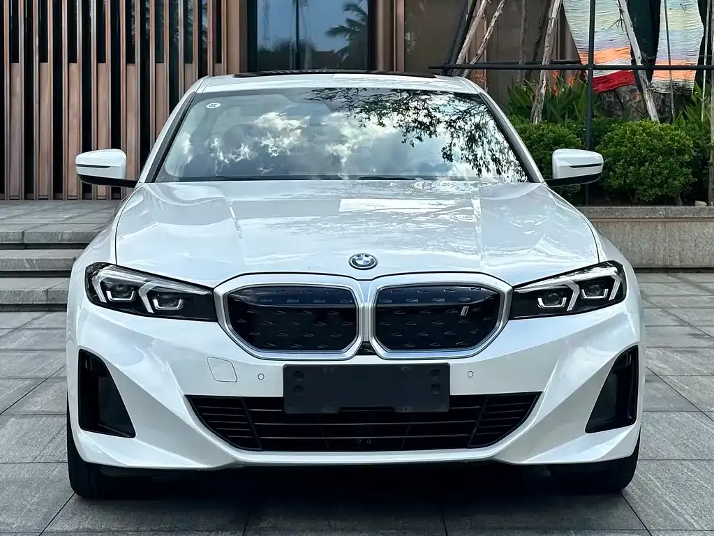 BMW i3 — фото 7
