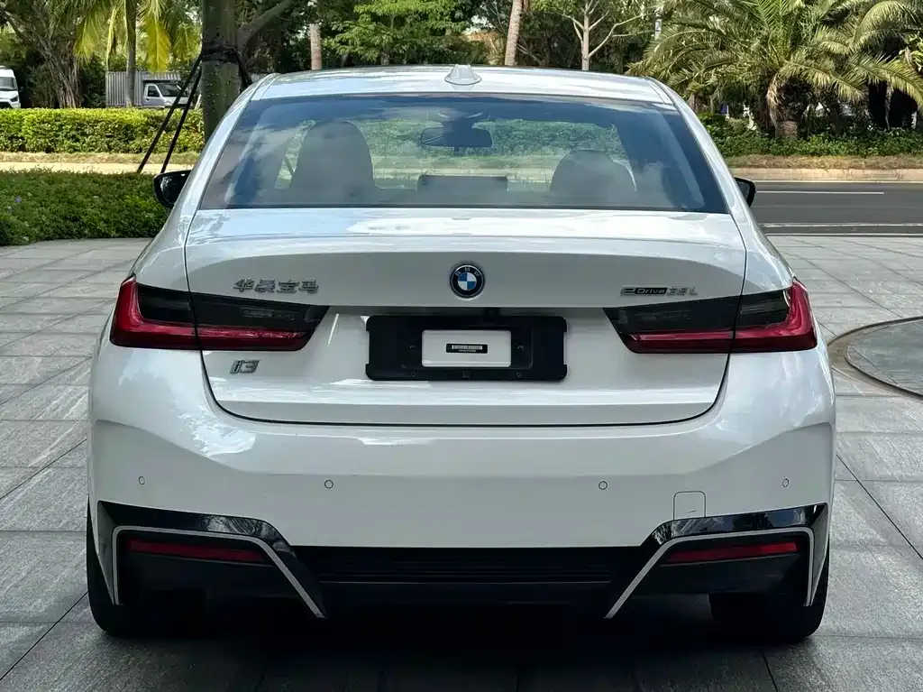 BMW i3 — фото 4