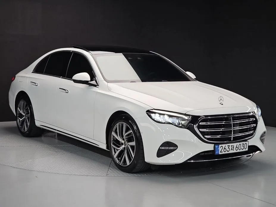 Mercedes-Benz E-Class — фото 3