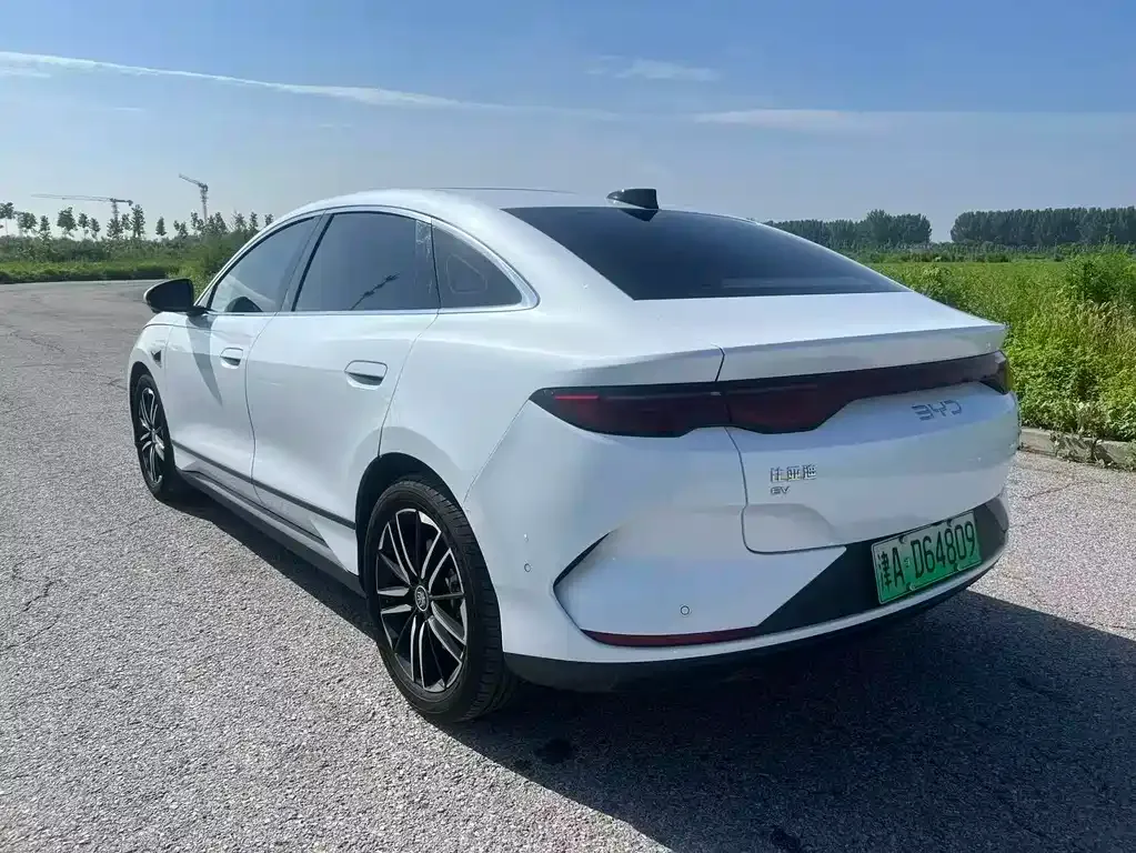 BYD Qin L — фото 3