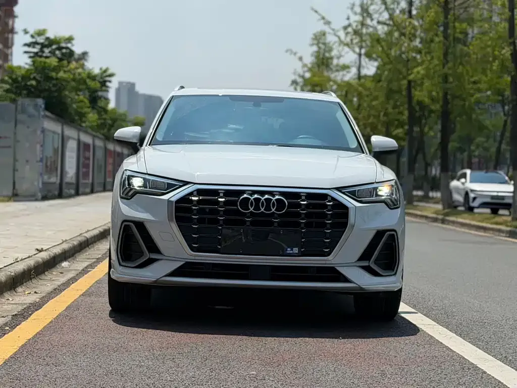 Audi Q3 — фото 2