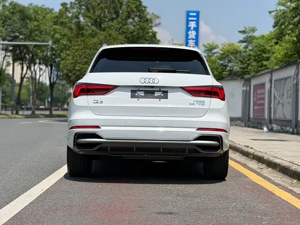 Audi Q3 — фото 8