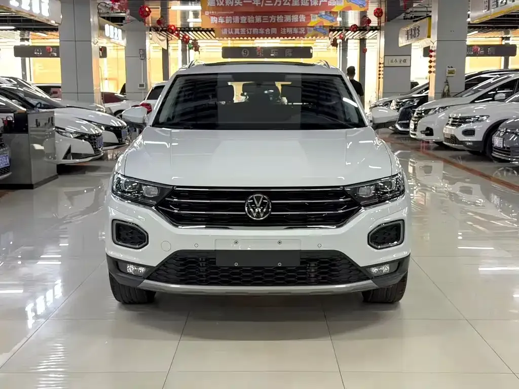 Volkswagen T-Roc — фото 4