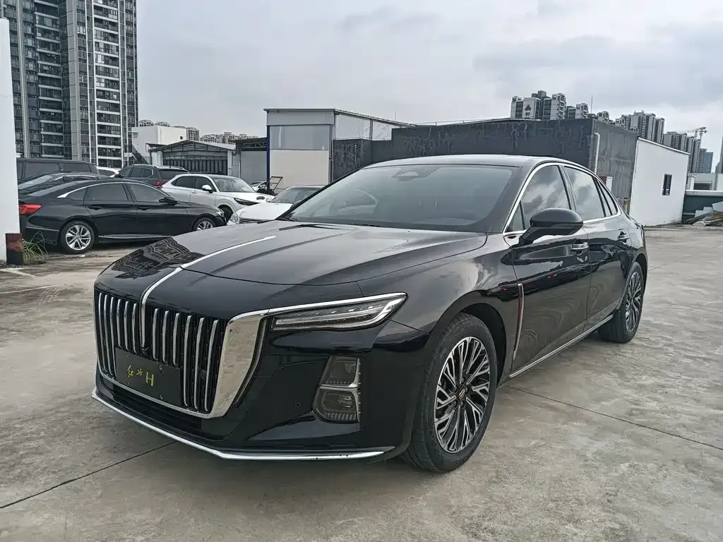 Hongqi H5 — фото 1