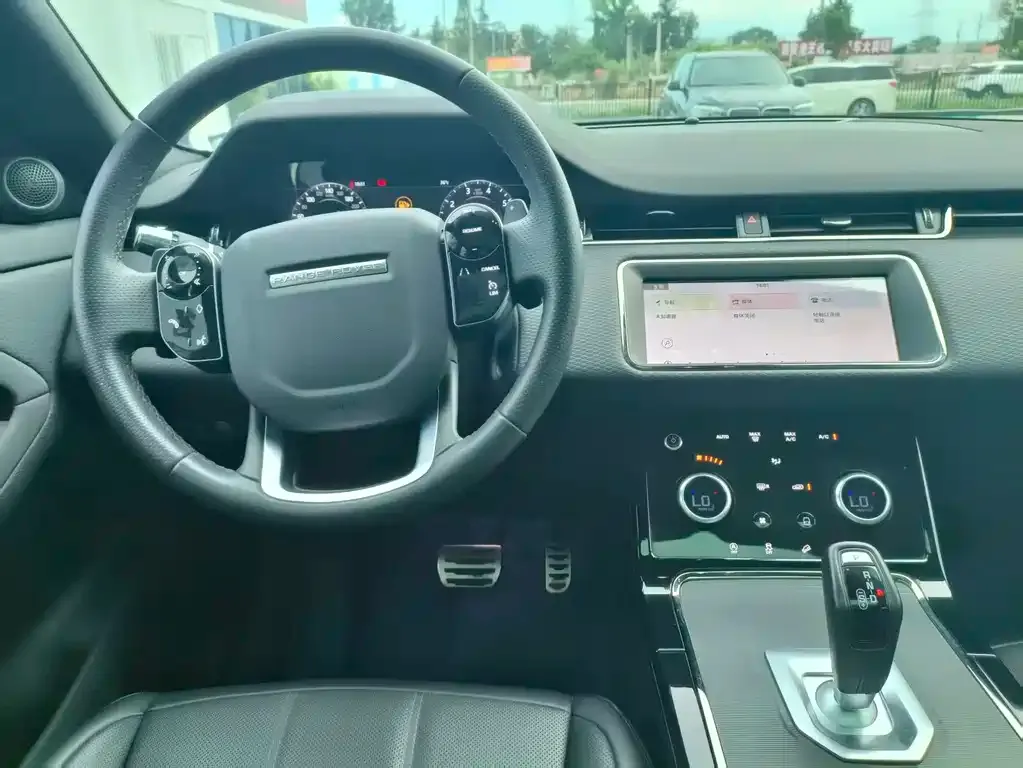 Land Rover Evoque — фото 9
